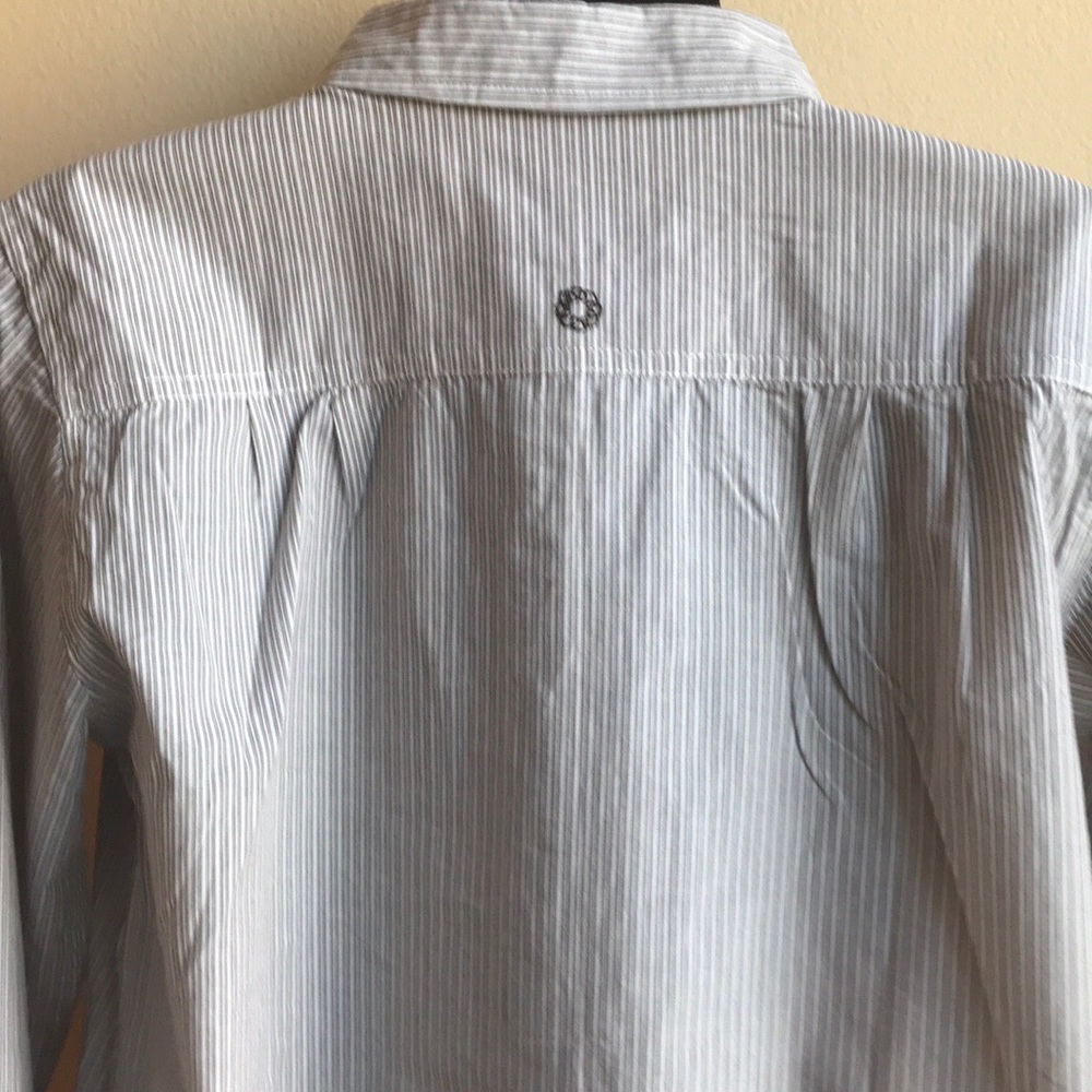 Striped career work shirt Sz M - Picture 4 of 4